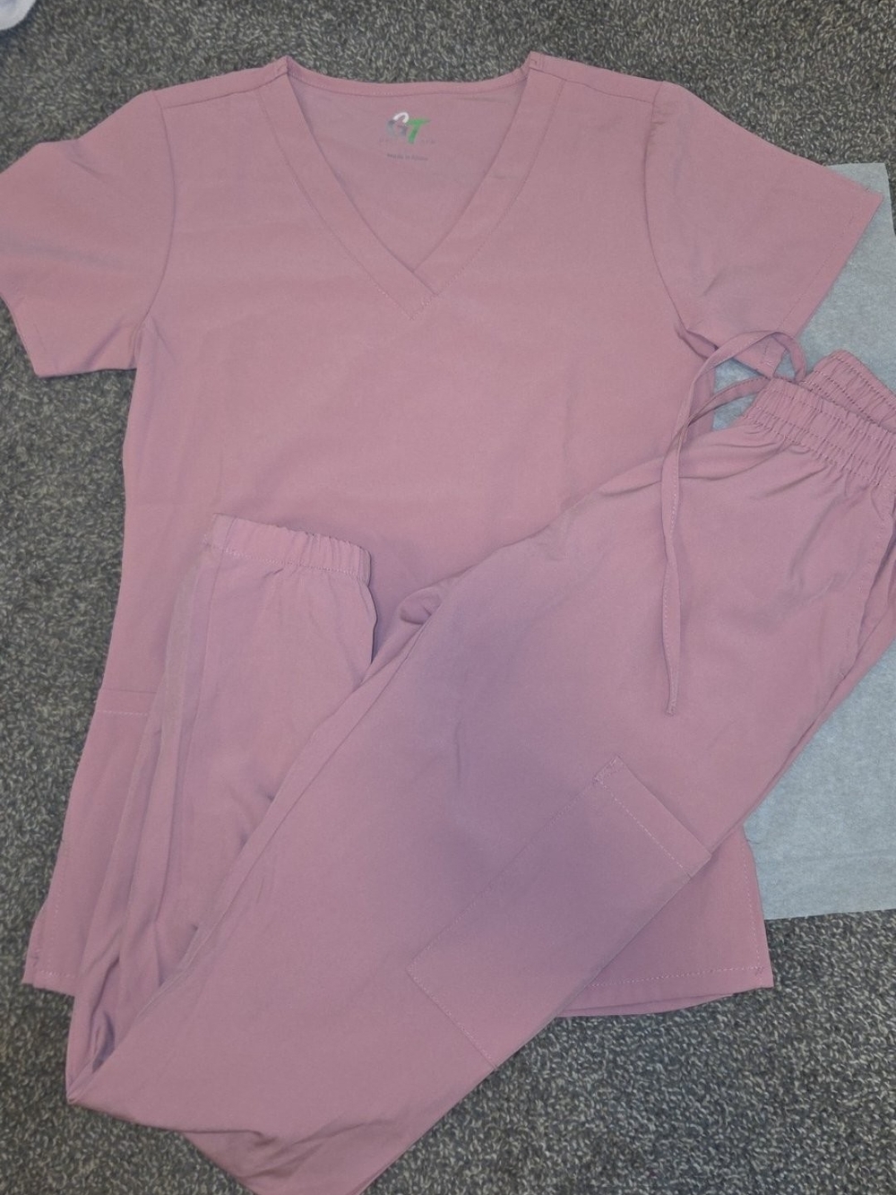 Dusty Rose V-Neck Scrub Top and Drawstring Pants Set By GT Green Tree